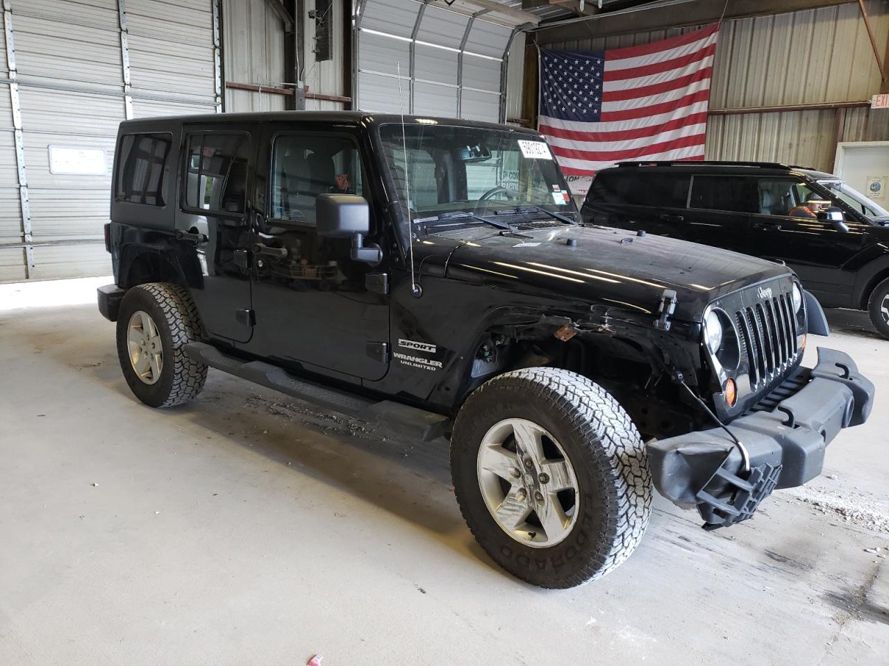 1C4BJWDG1DL600367 2013 Jeep Wrangler Unlimited Sport