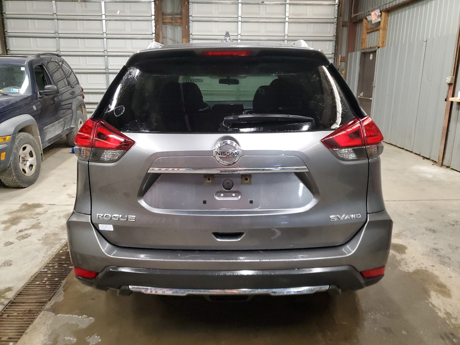 2017 Nissan Rogue S vin: KNMAT2MV3HP577105