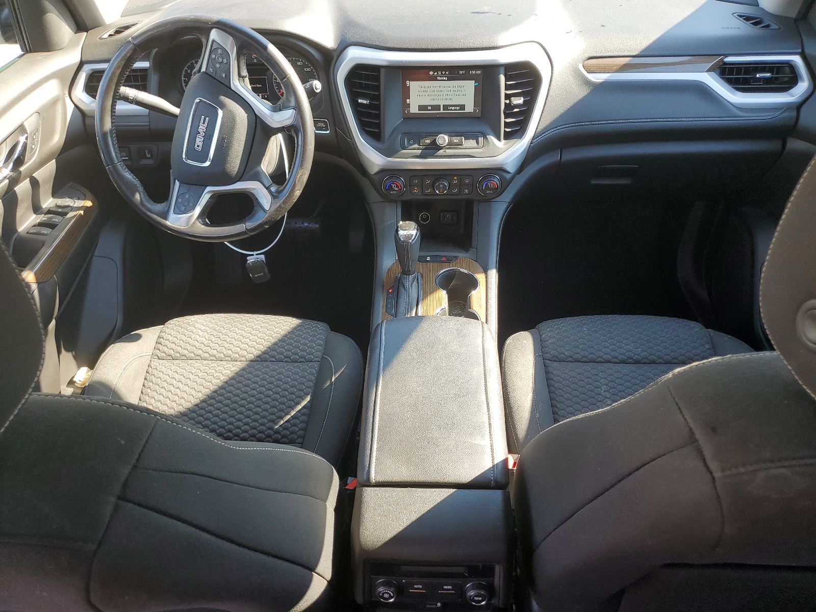 1GKKNKLA0KZ120331 2019 GMC Acadia Sle