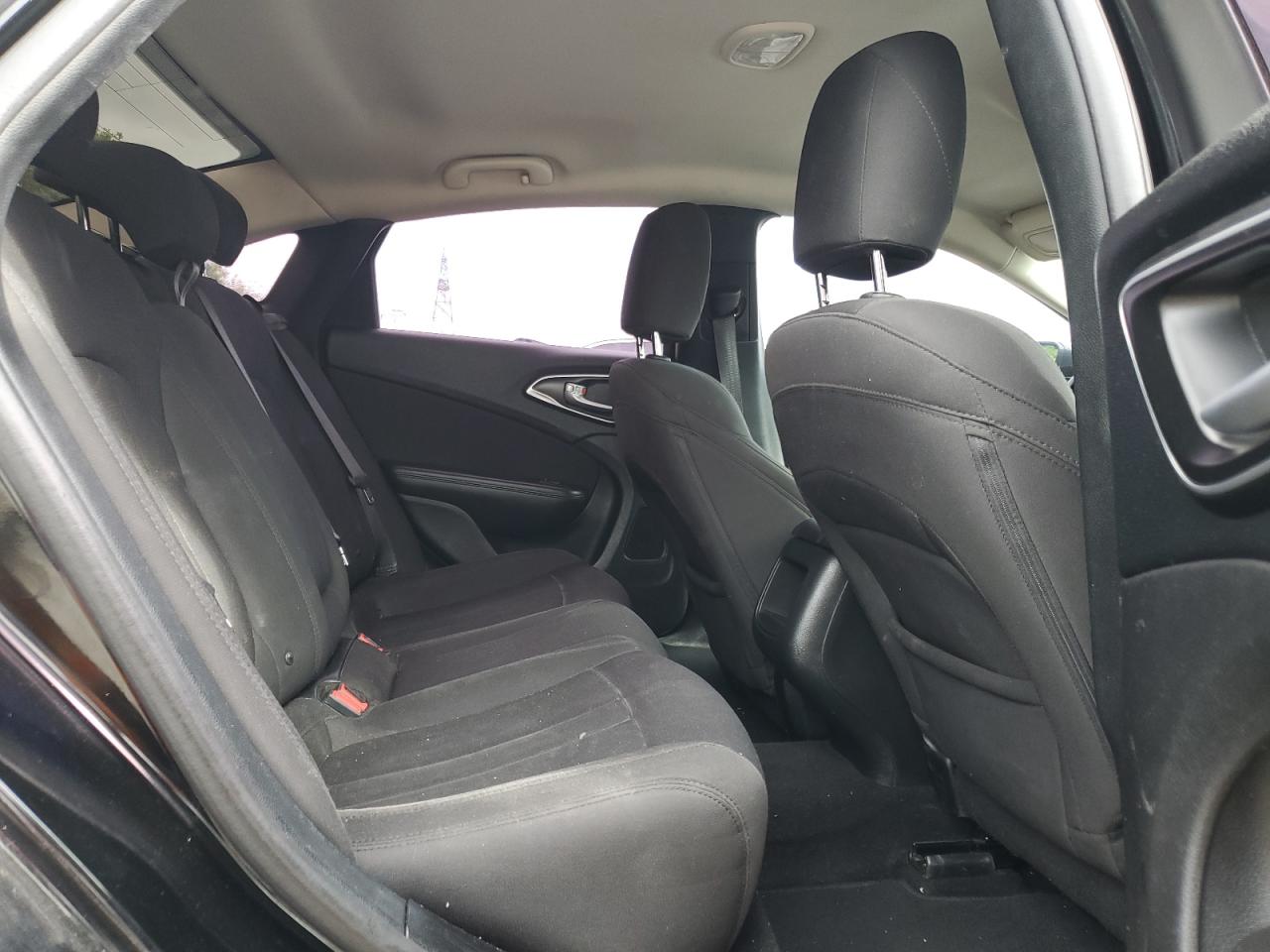 2016 Chrysler 200 Limited VIN: 1C3CCCAB0GN140136 Lot: 60614034