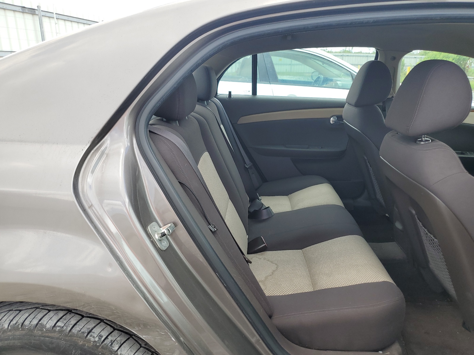 1G1ZC5EB3AF305702 2010 Chevrolet Malibu 1Lt