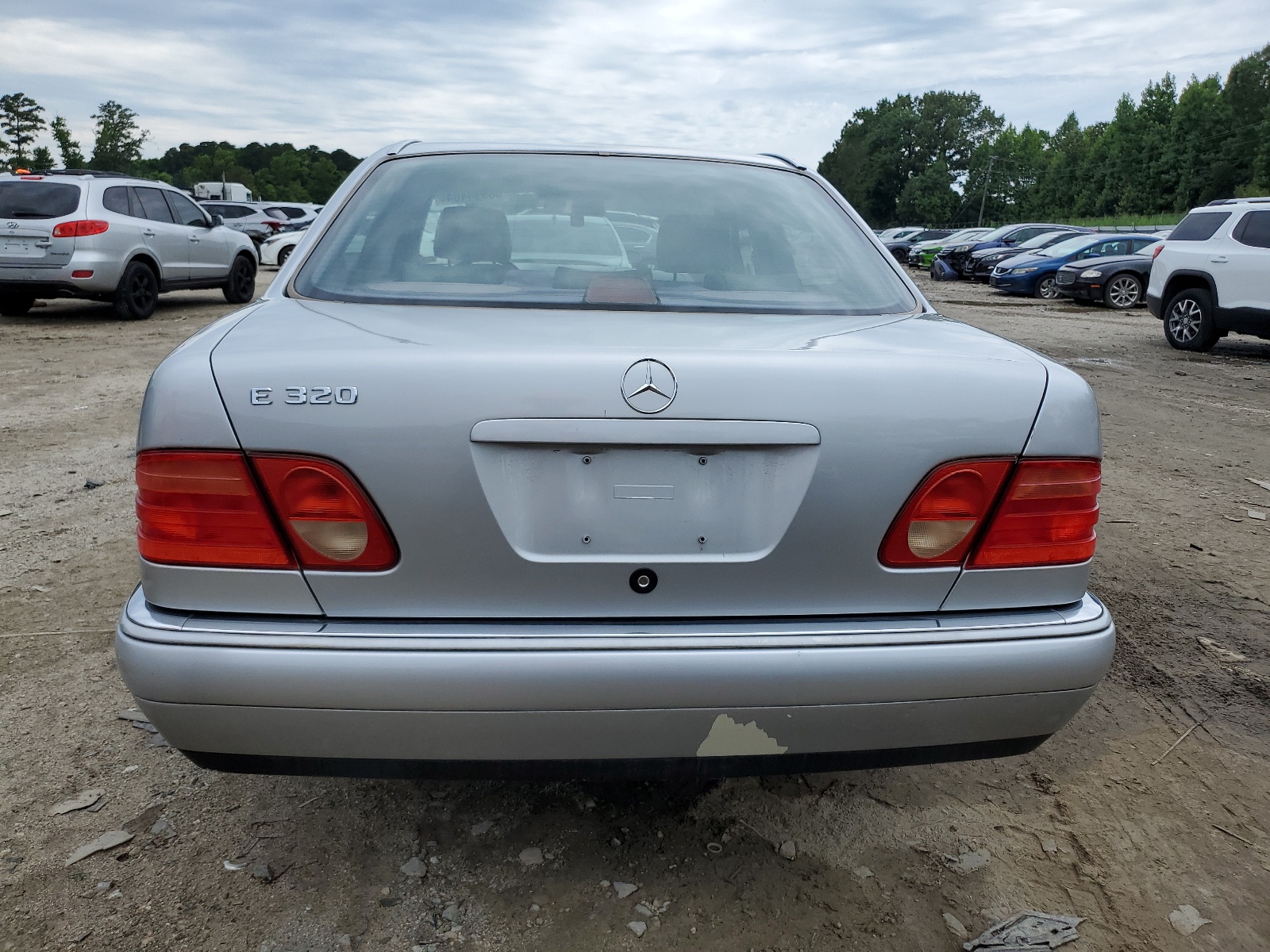 WDBJF65F6WA533247 1998 Mercedes-Benz E 320