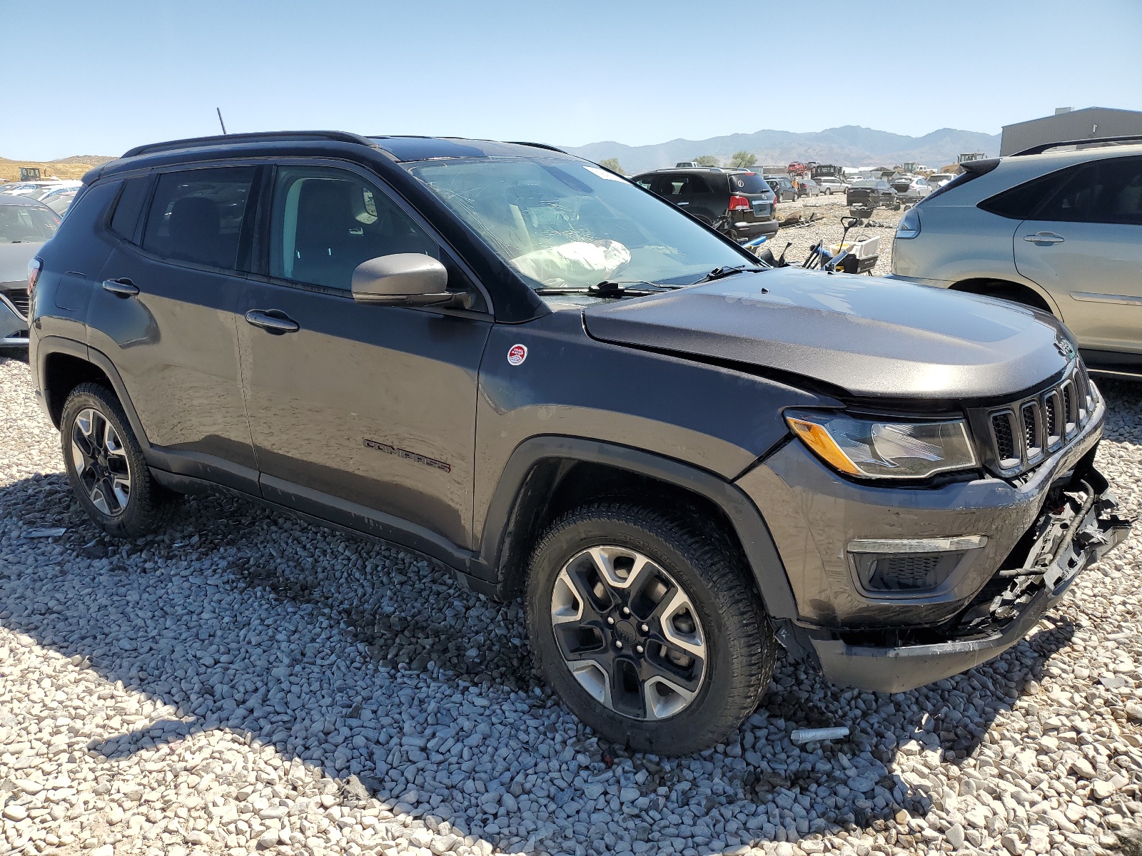 2018 Jeep Compass Trailhawk vin: 3C4NJDDB1JT465512