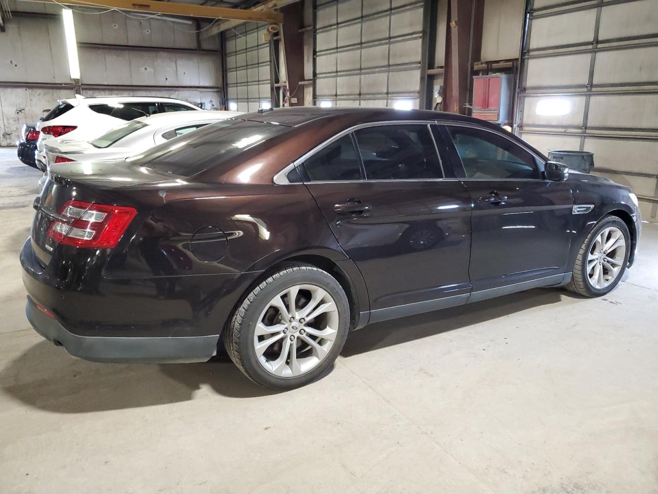 2013 Ford Taurus - Image 3