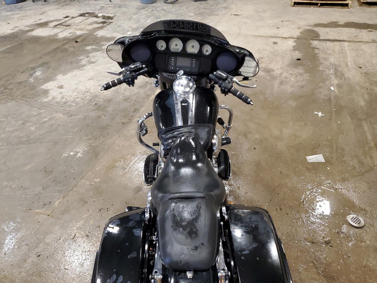 2015 Harley-Davidson Flhx Street Glide VIN: 1HD1KBM17FB617646 Lot: 75837694