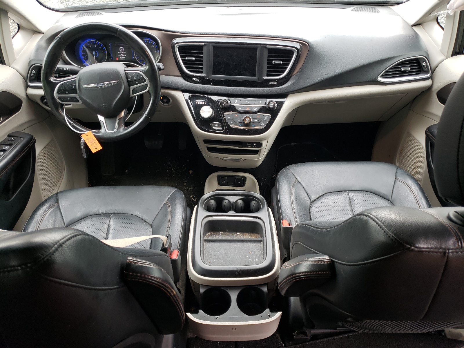 2C4RC1BG0KR673197 2019 Chrysler Pacifica Touring L