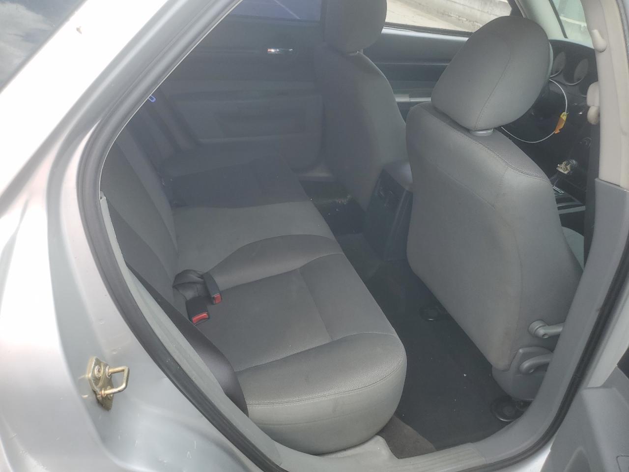 2005 Dodge Magnum Se VIN: 2D4FV48TX5H669688 Lot: 60769664