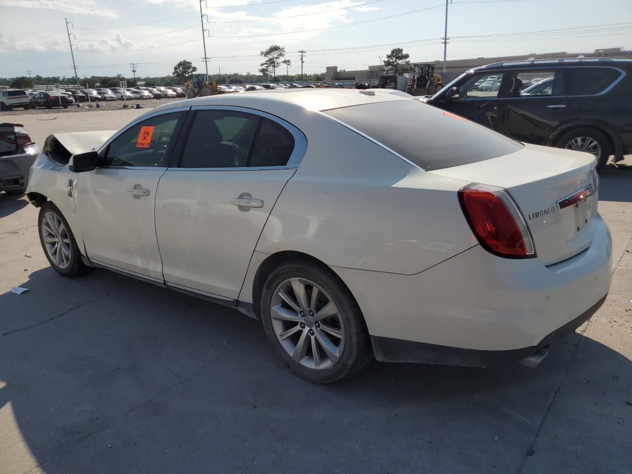 2009 Lincoln MKS - Image 2