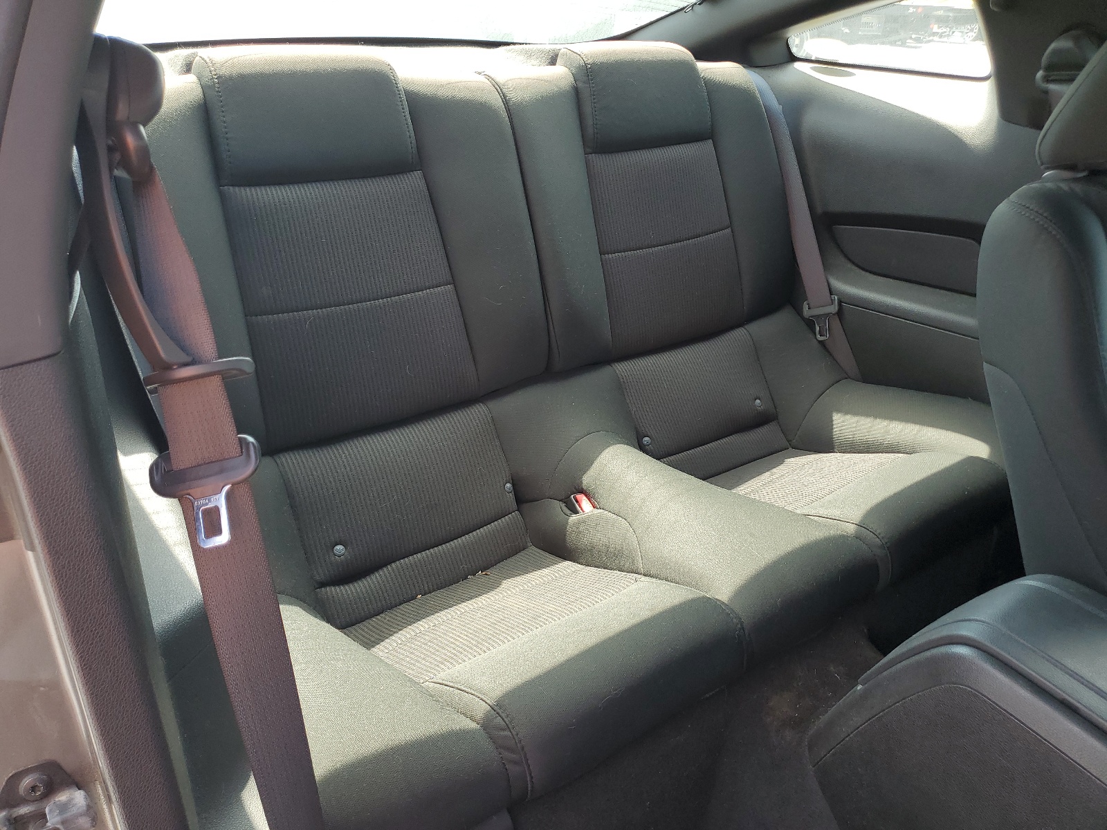 1ZVBP8AN5A5143329 2010 Ford Mustang