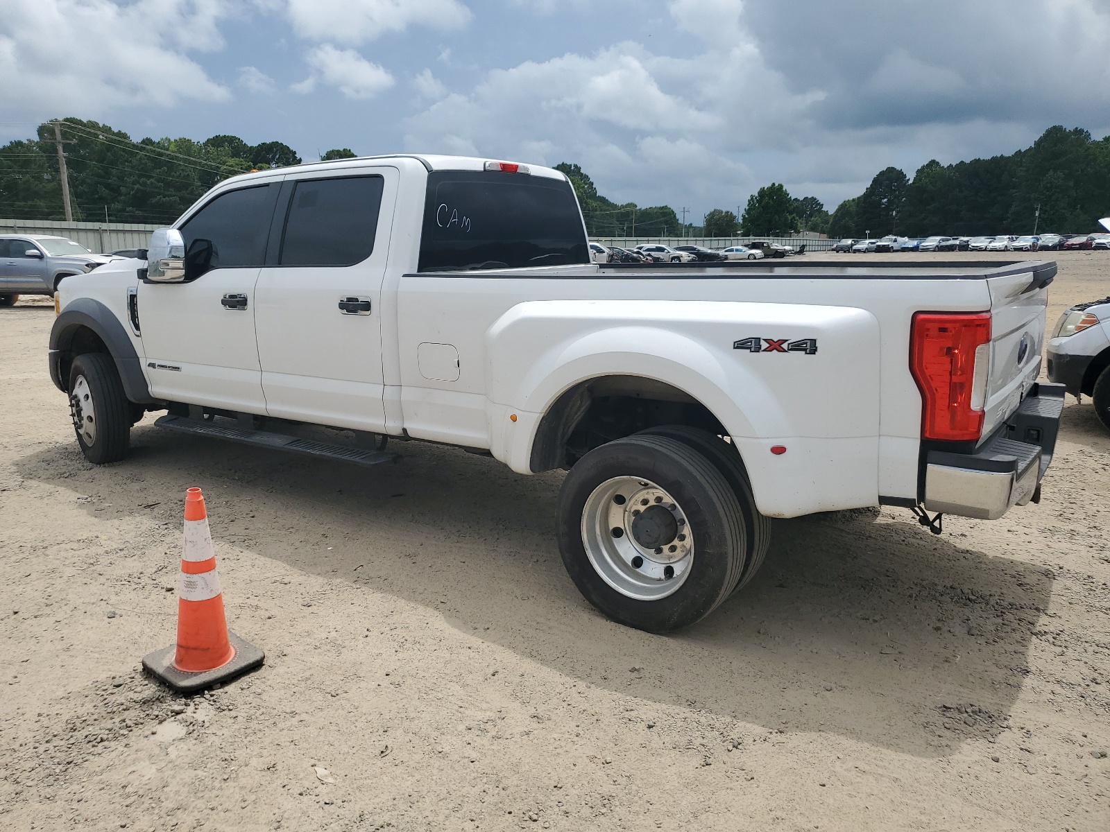 2017 Ford F450 Super Duty vin: 1FT8W4DT8HEB76046