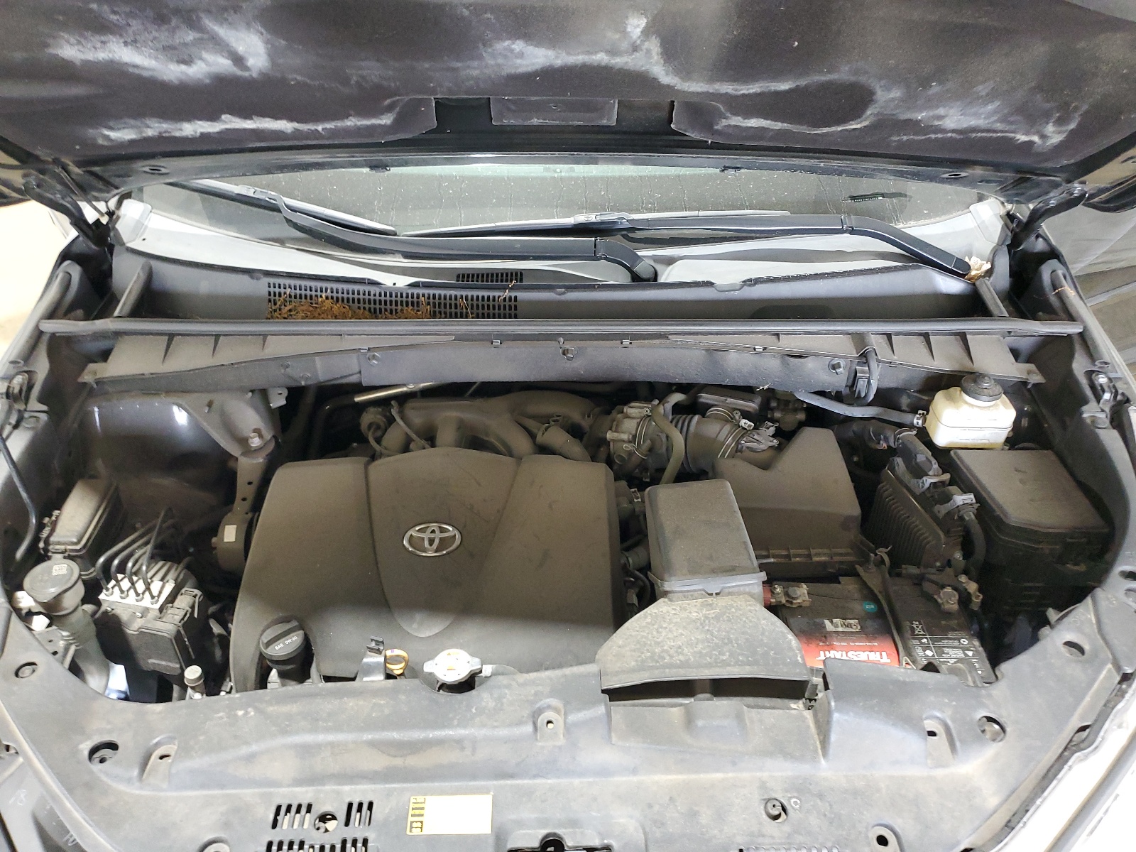 5TDJZRFHXJS876407 2018 Toyota Highlander Se