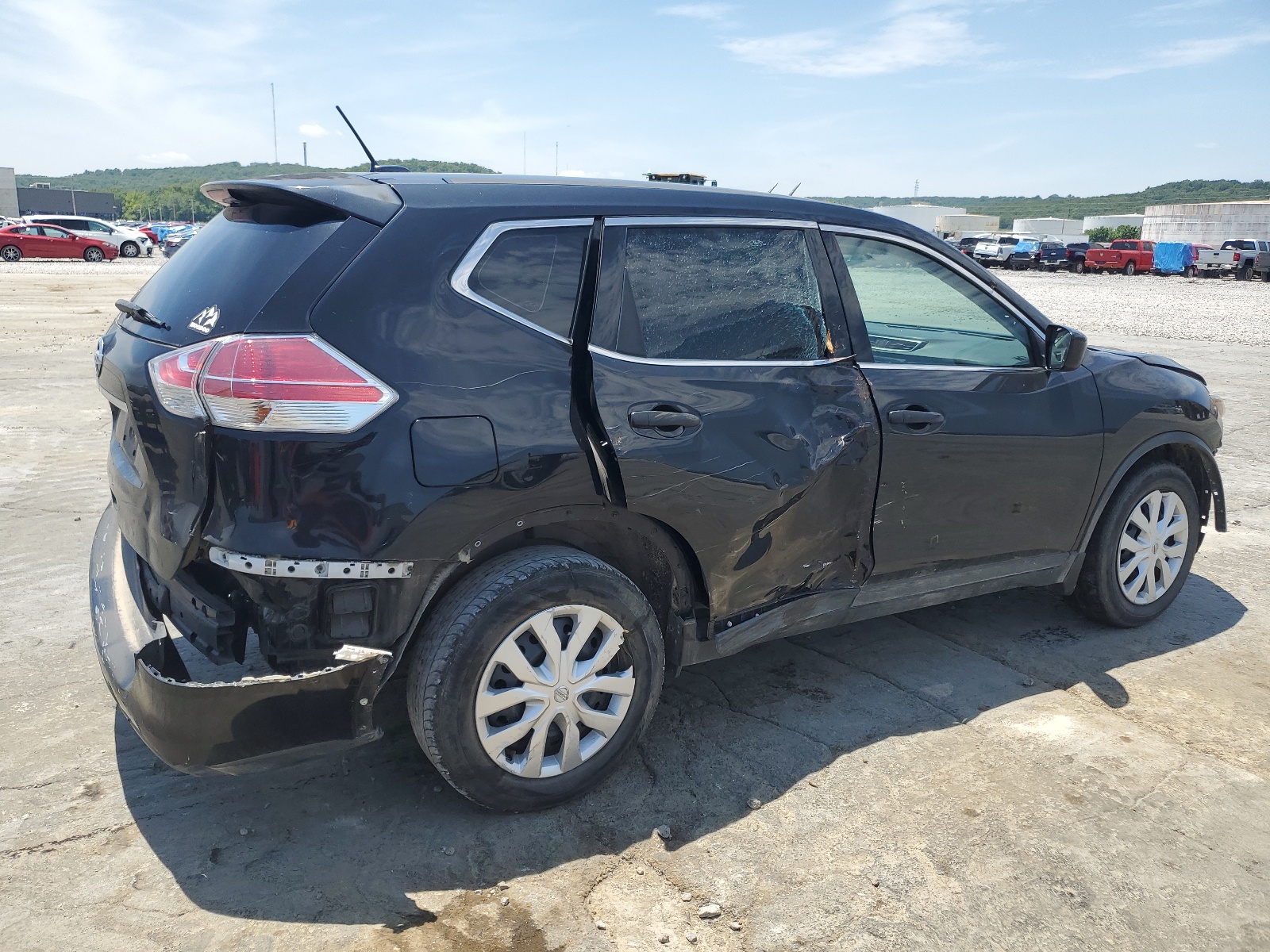 2016 Nissan Rogue S vin: KNMAT2MT5GP724974