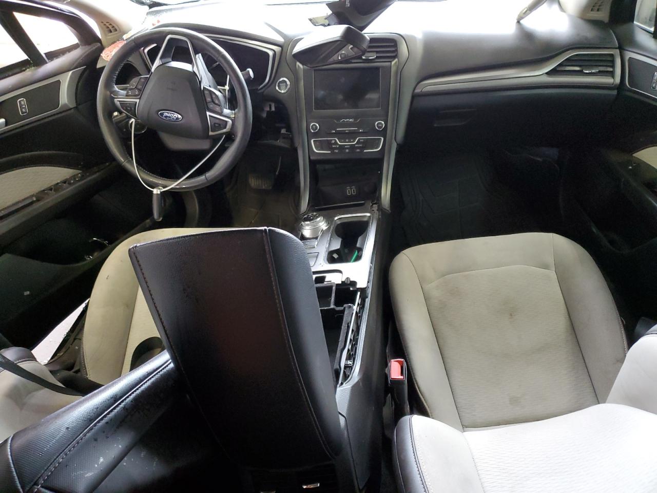 2019 Ford Fusion - Image 8