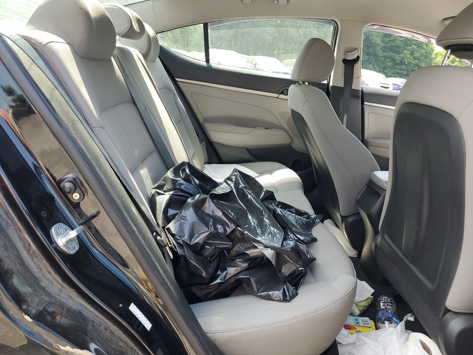 KMHD74LF6HU340337 2017 Hyundai Elantra Se