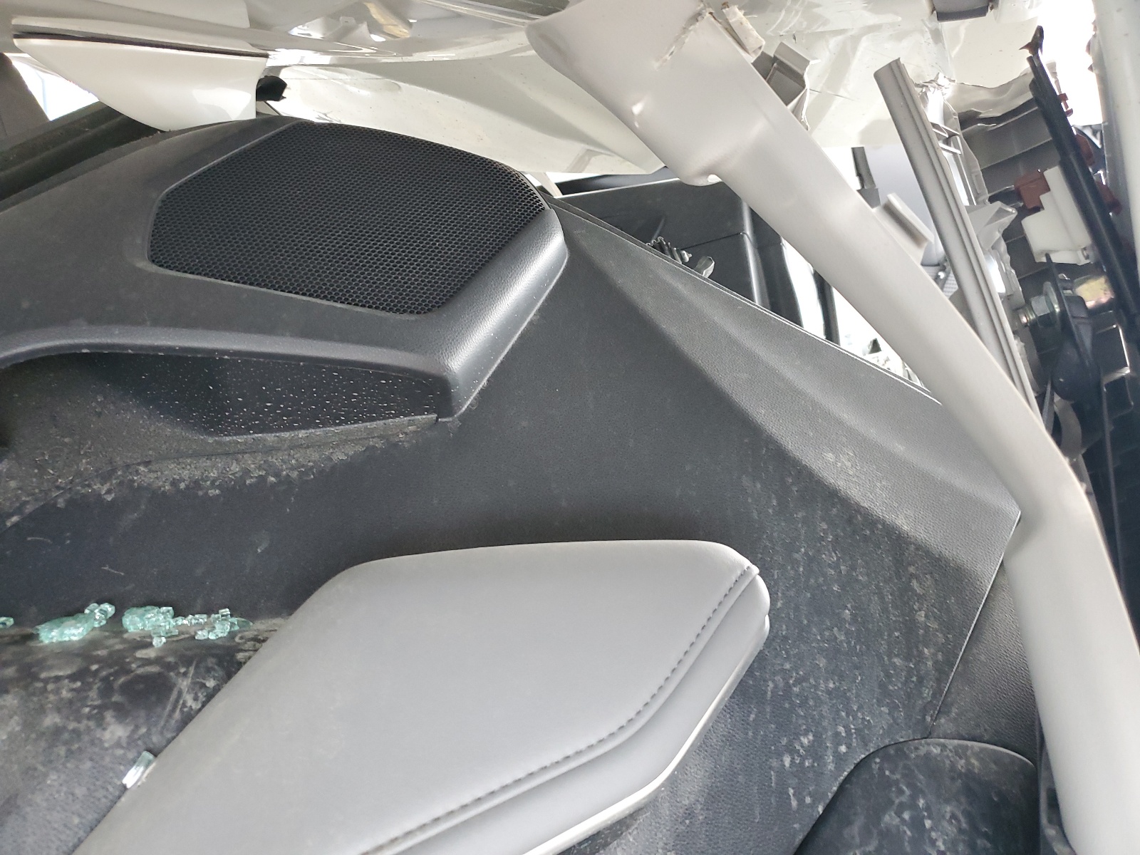 5TDCZRAH6MS068995 2021 Toyota Highlander L