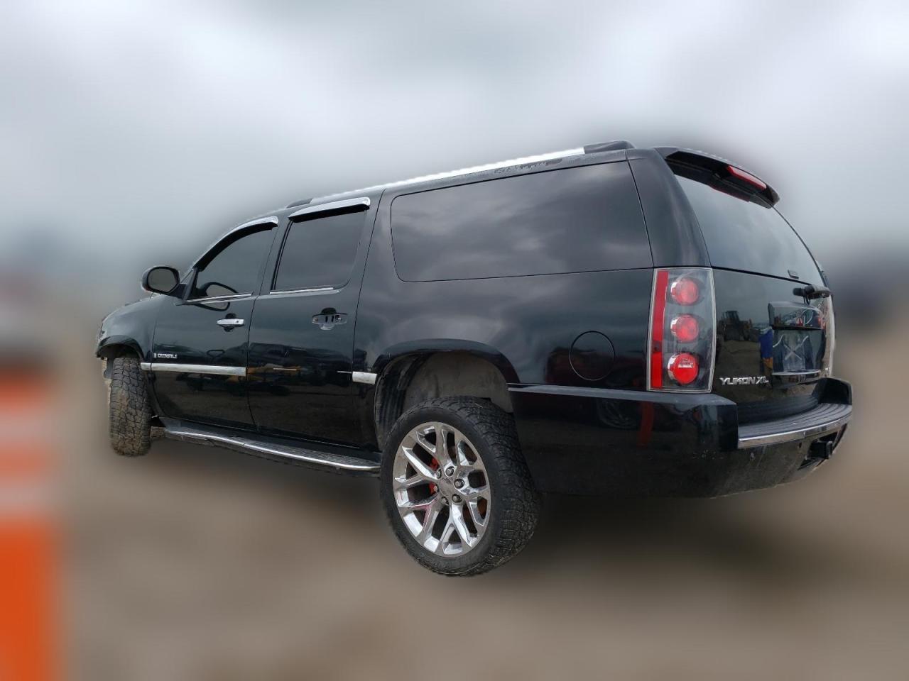 2007 GMC Yukon Xl Denali VIN: 1GKFK66877J176007 Lot: 60624253