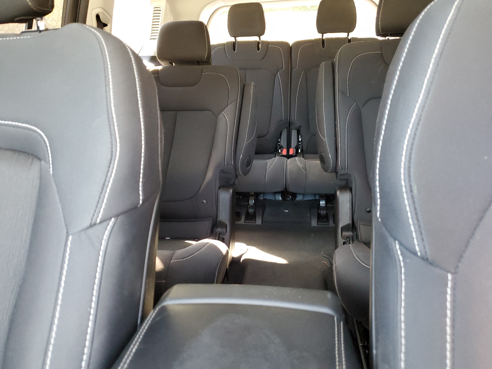 1C4RJKAG9N8598836 2022 Jeep Grand Cherokee L Laredo