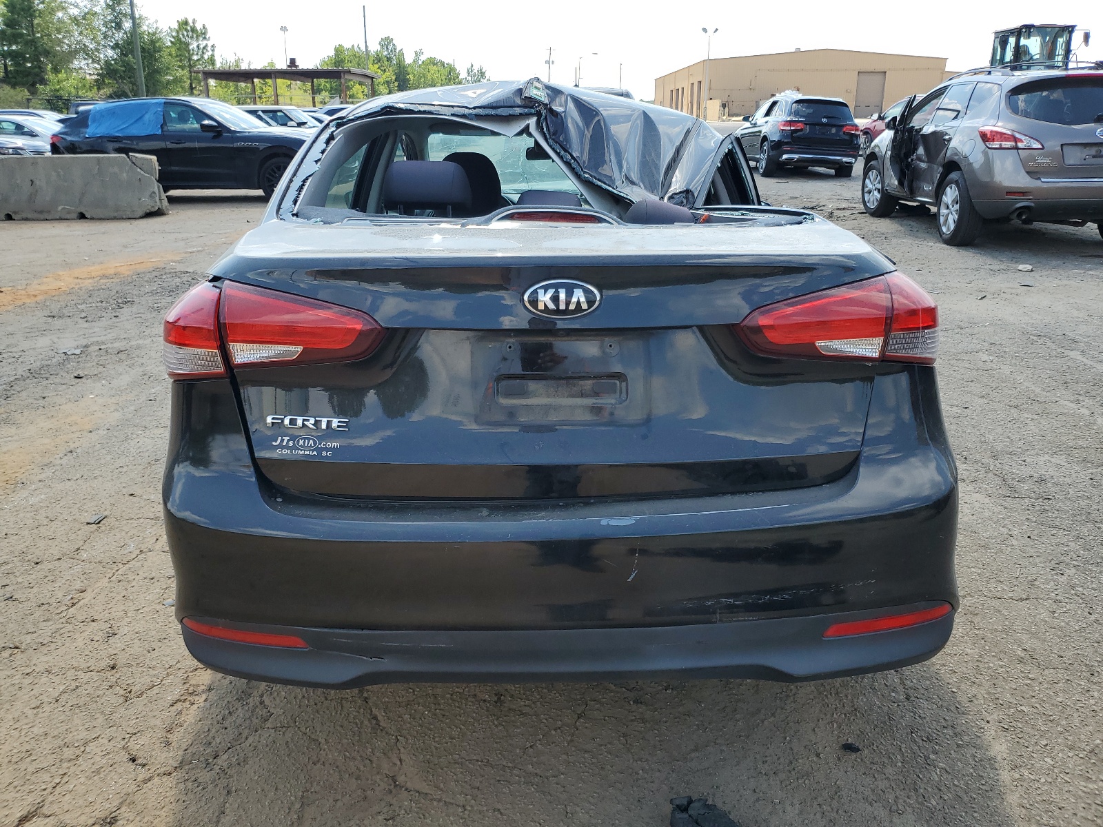 3KPFL4A77JE225643 2018 Kia Forte Lx