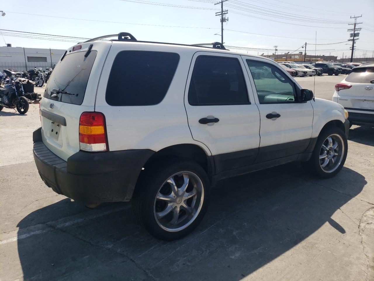 2006 Ford Escape - Image 3
