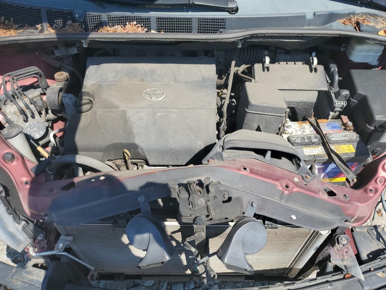 2015 Toyota Sienna - Image 12