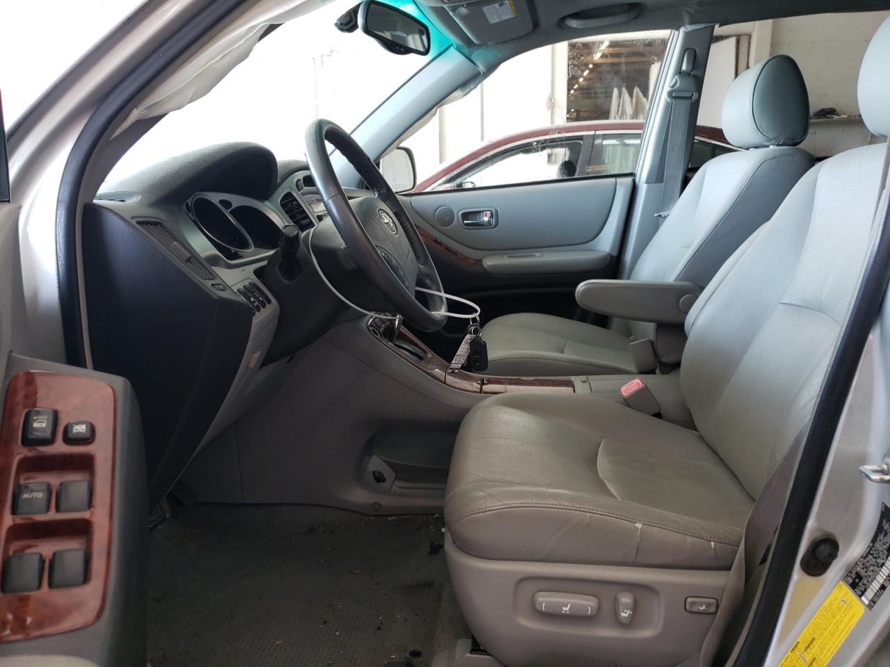 2005 Toyota Highlander Limited VIN: JTEDP21A750050588 Lot: 60067454