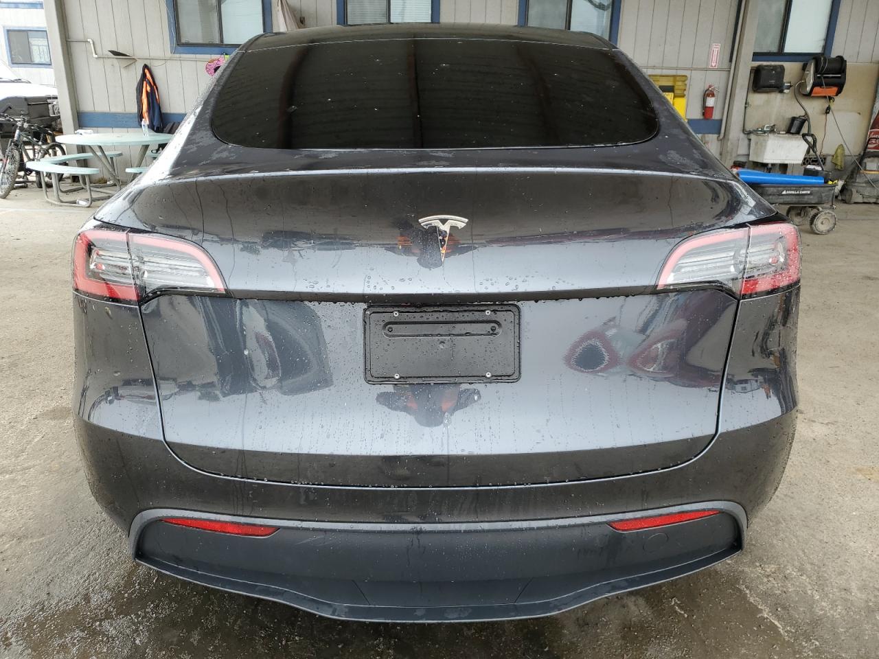 2024 Tesla Model Y VIN: 7SAYGDED7RF042278 Lot: 57220614