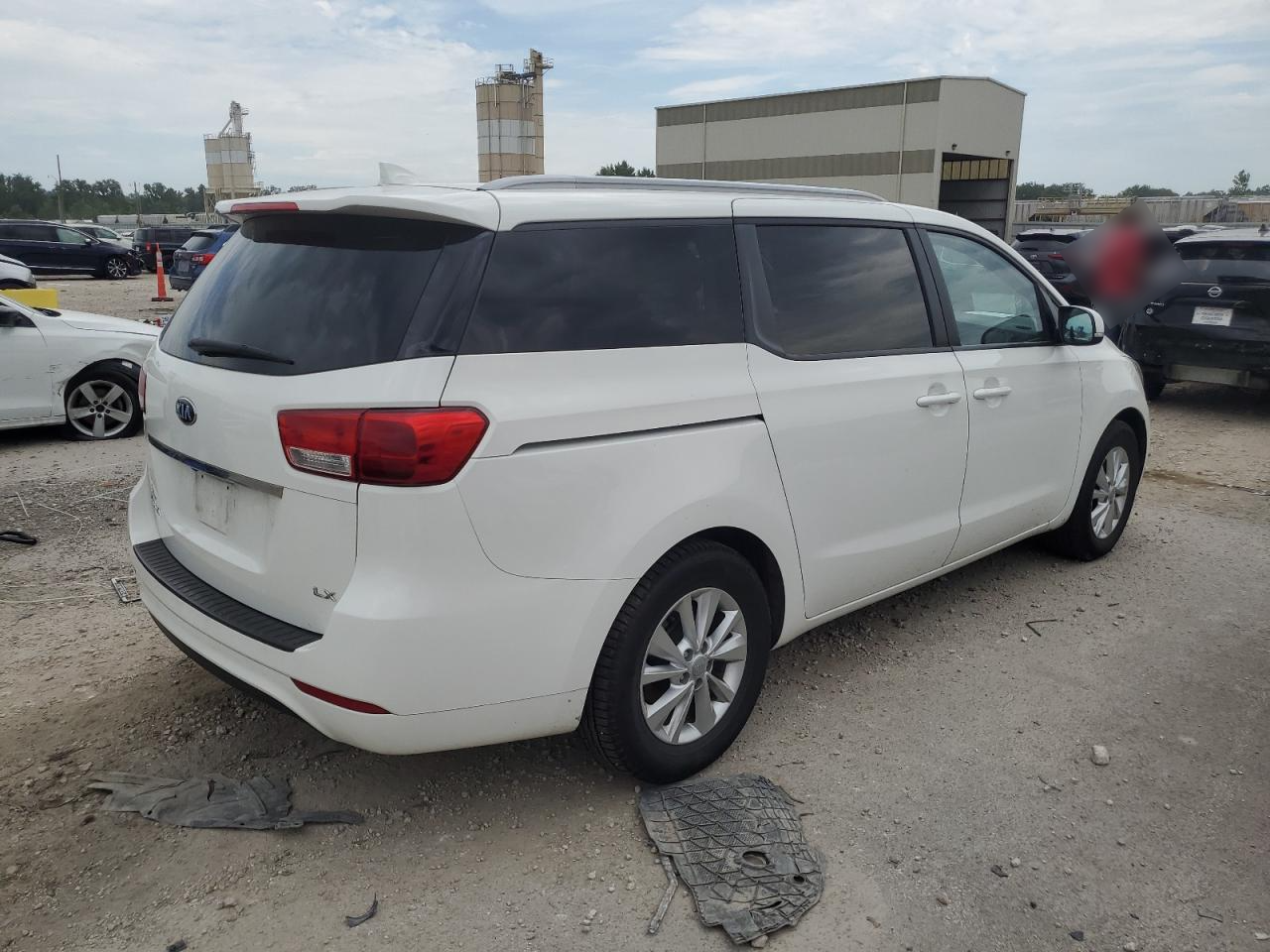 KNDMB5C1XF6070222 2015 Kia Sedona Lx