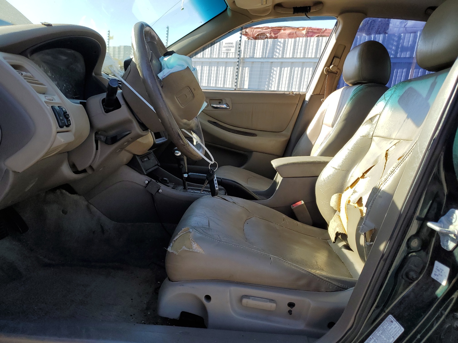 1HGCG1650XA042420 1999 Honda Accord Ex