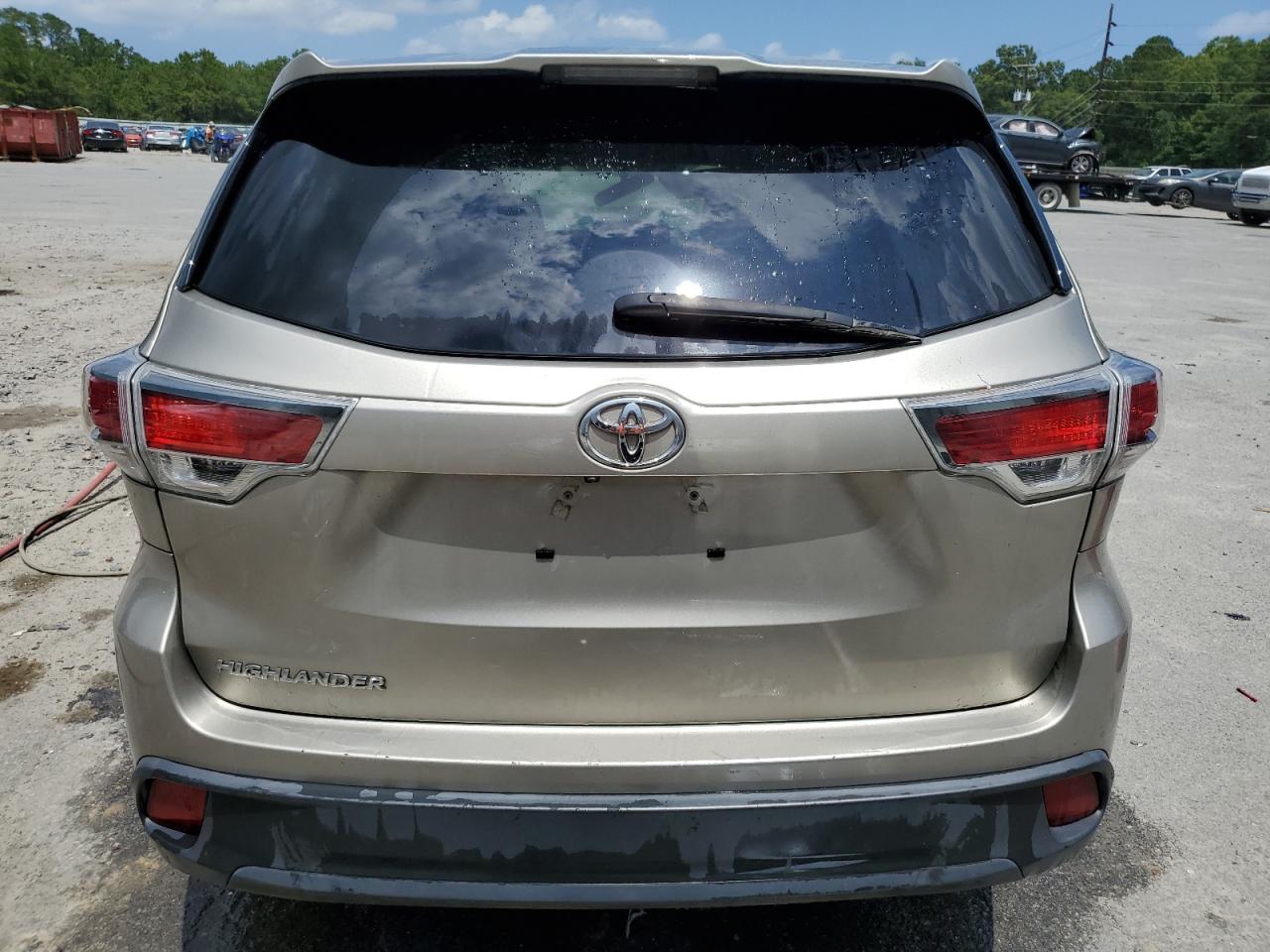 VIN 5TDZARFH8GS018663 2016 TOYOTA HIGHLANDER no.6