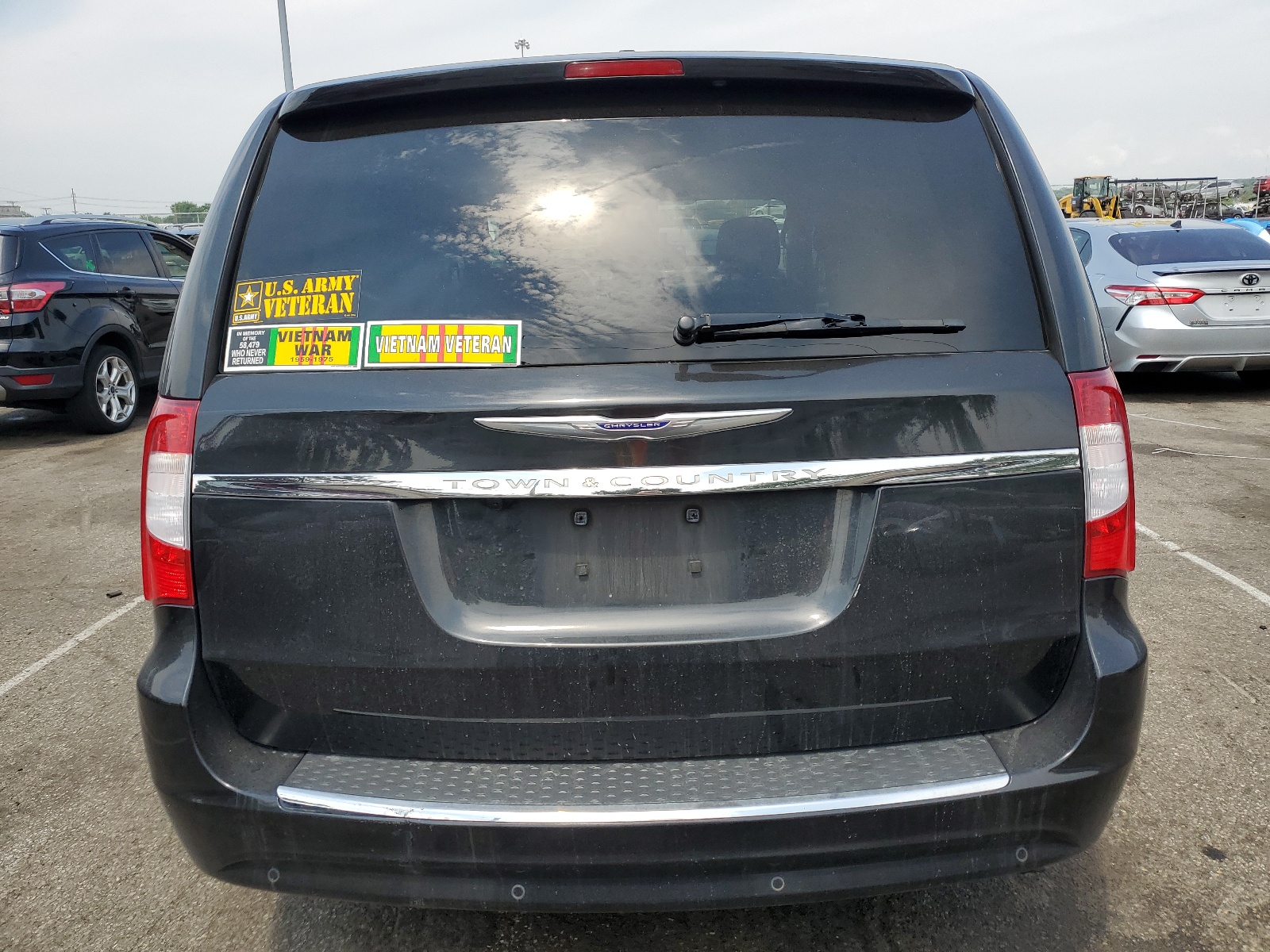 2A4RR8DGXBR745246 2011 Chrysler Town & Country Touring L