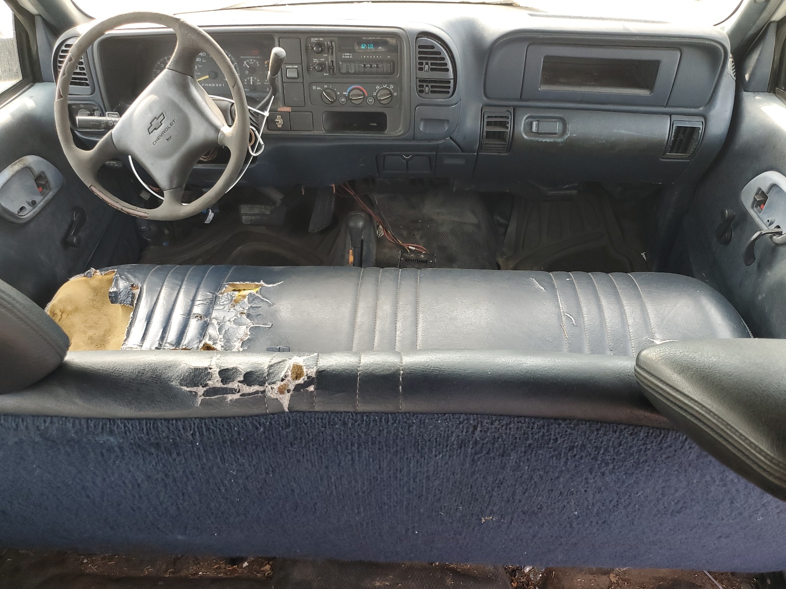 1GCHK33R6YF502500 2000 Chevrolet Gmt-400 K3500