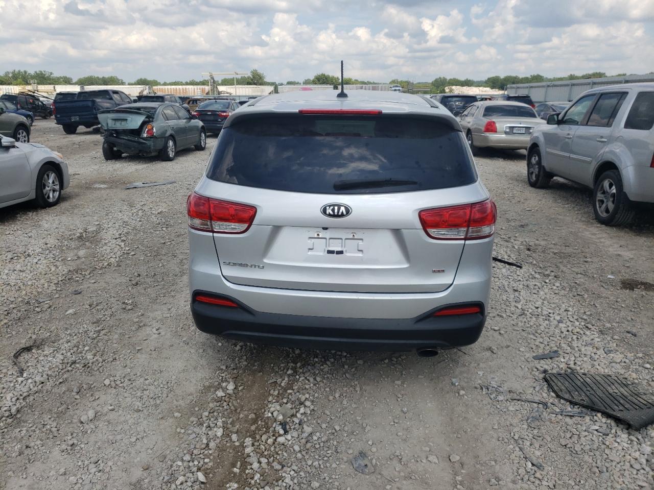 5XYPG4A38JG426542 2018 Kia Sorento Lx