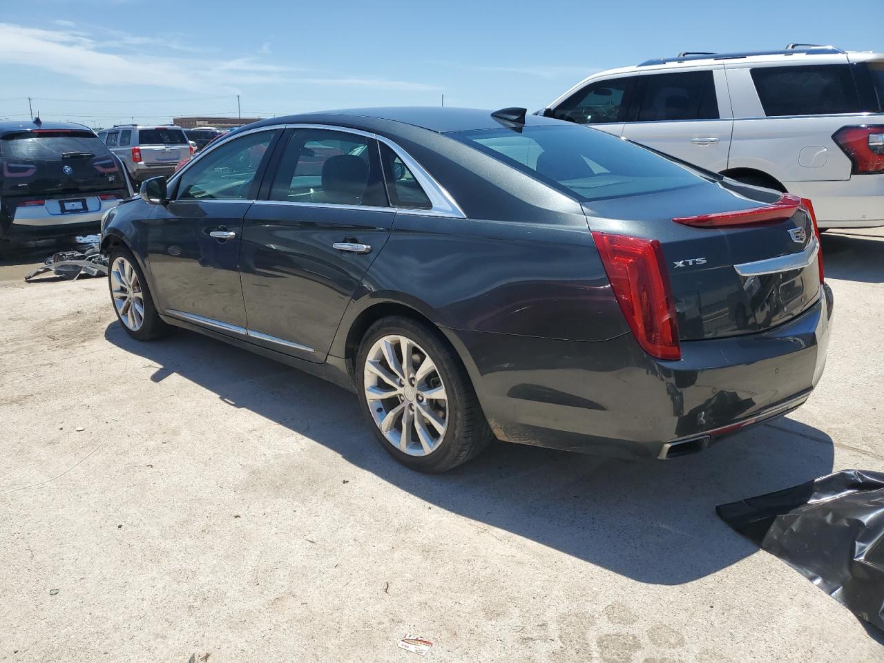 2017 Cadillac XTS - Image 2
