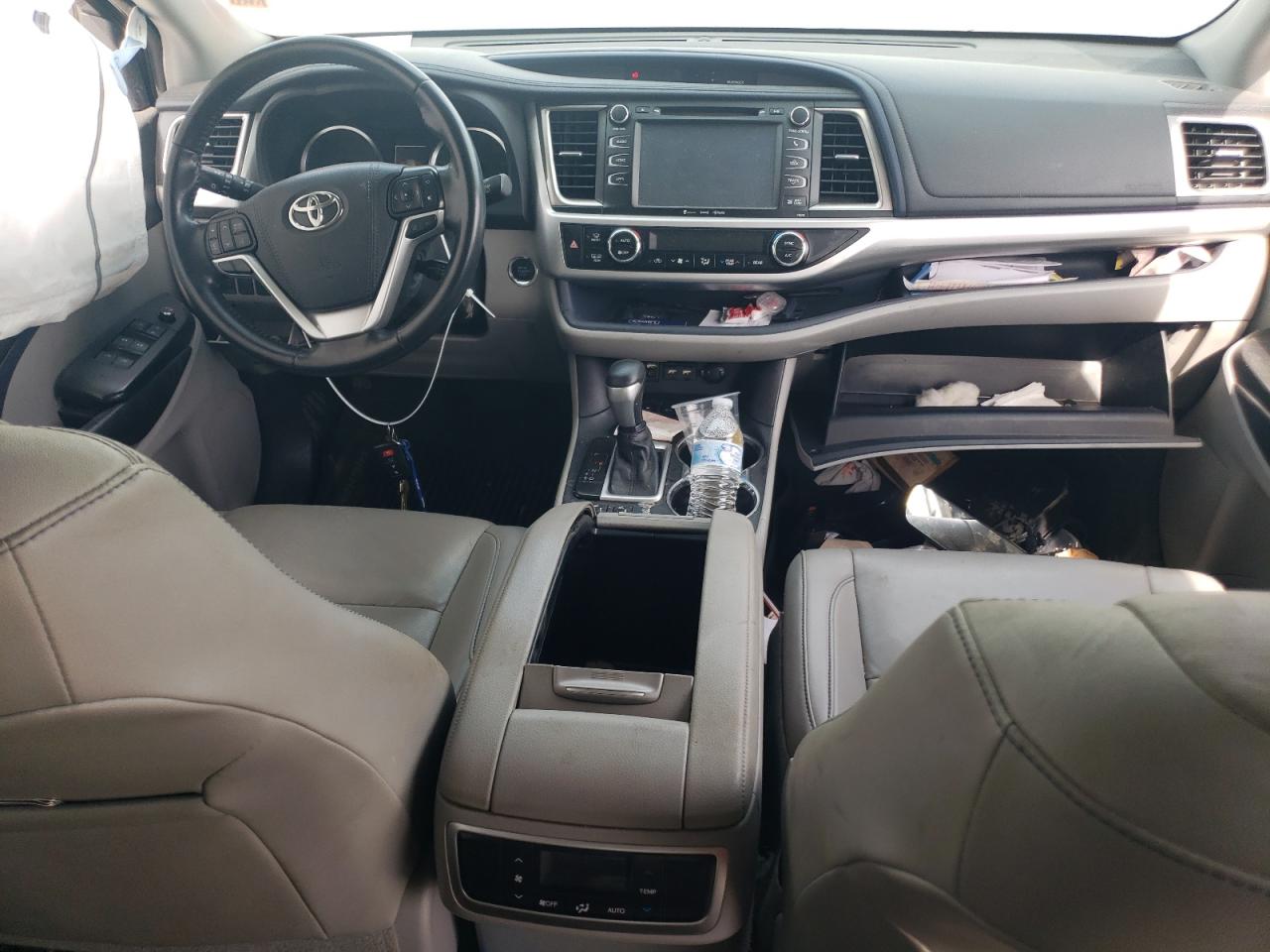 2019 Toyota Highlander Se VIN: 5TDJZRFH9KS564578 Lot: 58610064