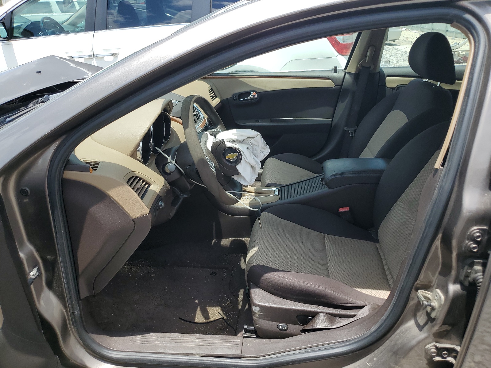 1G1ZC5EB3AF305702 2010 Chevrolet Malibu 1Lt