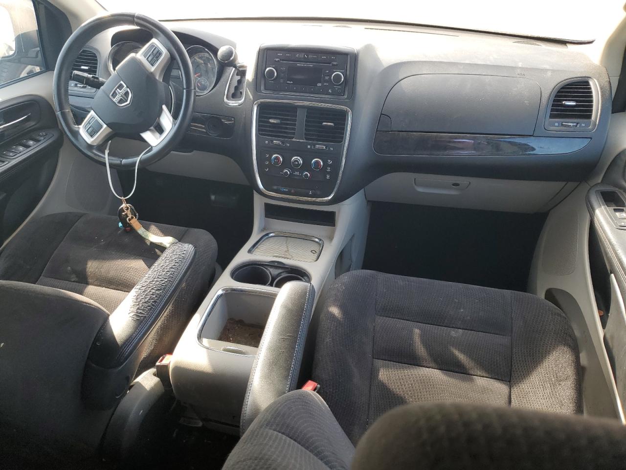 2014 Dodge Caravan - Image 8