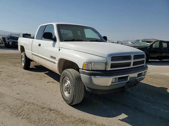 2000 Dodge Ram 2500 VIN: 3B7KF236XYG113416 Lot: 56302364