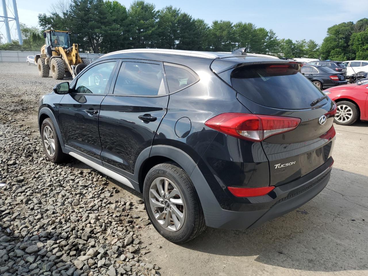 KM8J3CA42JU690645 2018 HYUNDAI TUCSON - Image 2