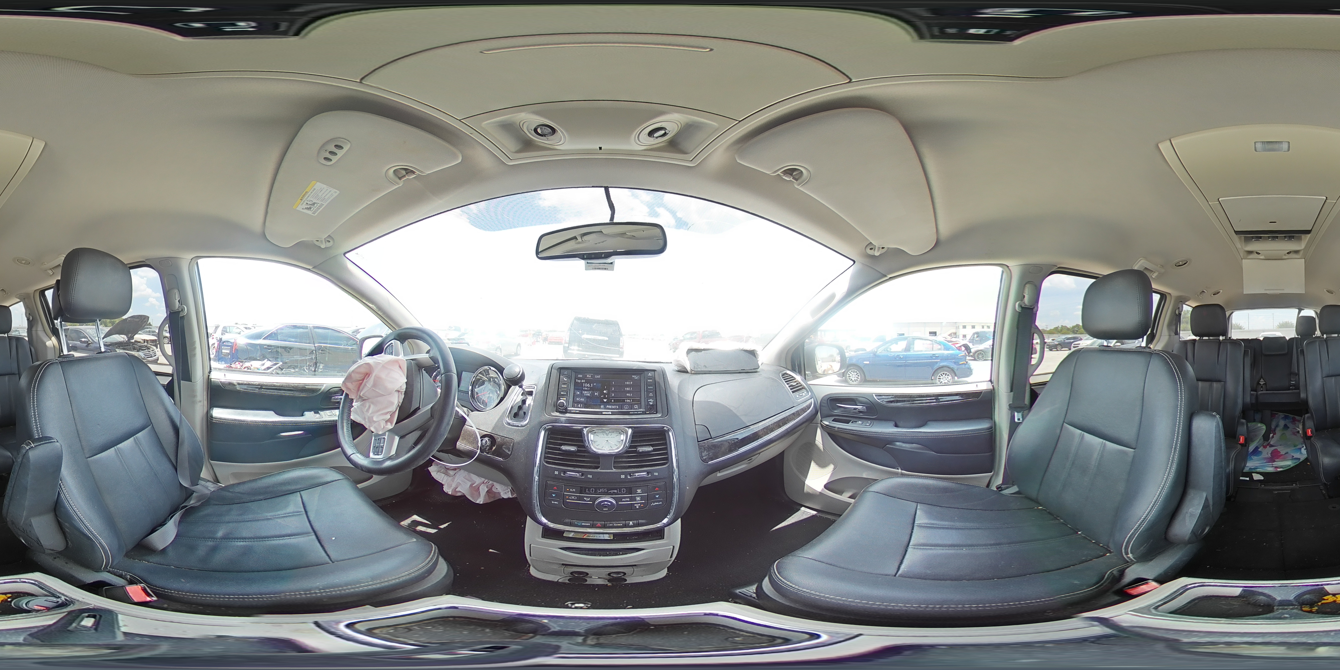 2015 Chrysler Town & Country Touring VIN: 2C4RC1BG4FR726036 Lot: 61313844