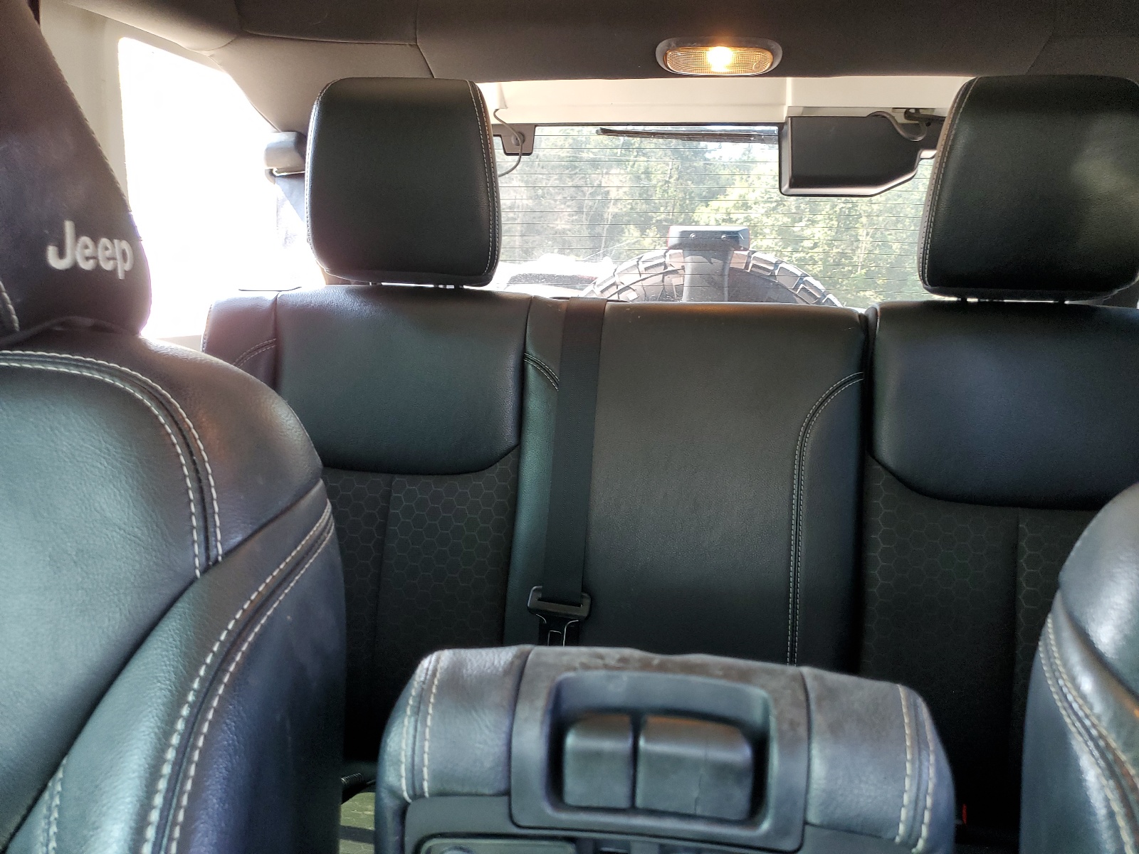 1C4BJWDG0GL199401 2016 Jeep Wrangler Unlimited Sport