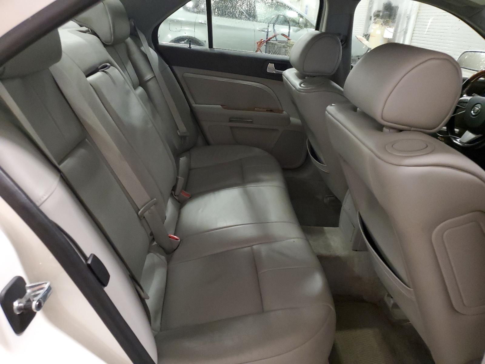 1G6DU6EV5A0121558 2010 Cadillac Sts