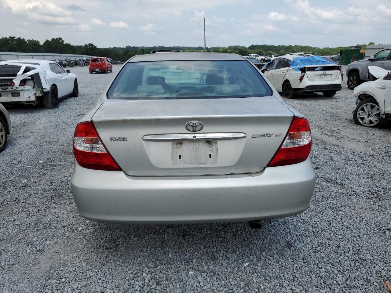2003 Toyota Camry Le VIN: 4T1BE32K13U770940 Lot: 58066304