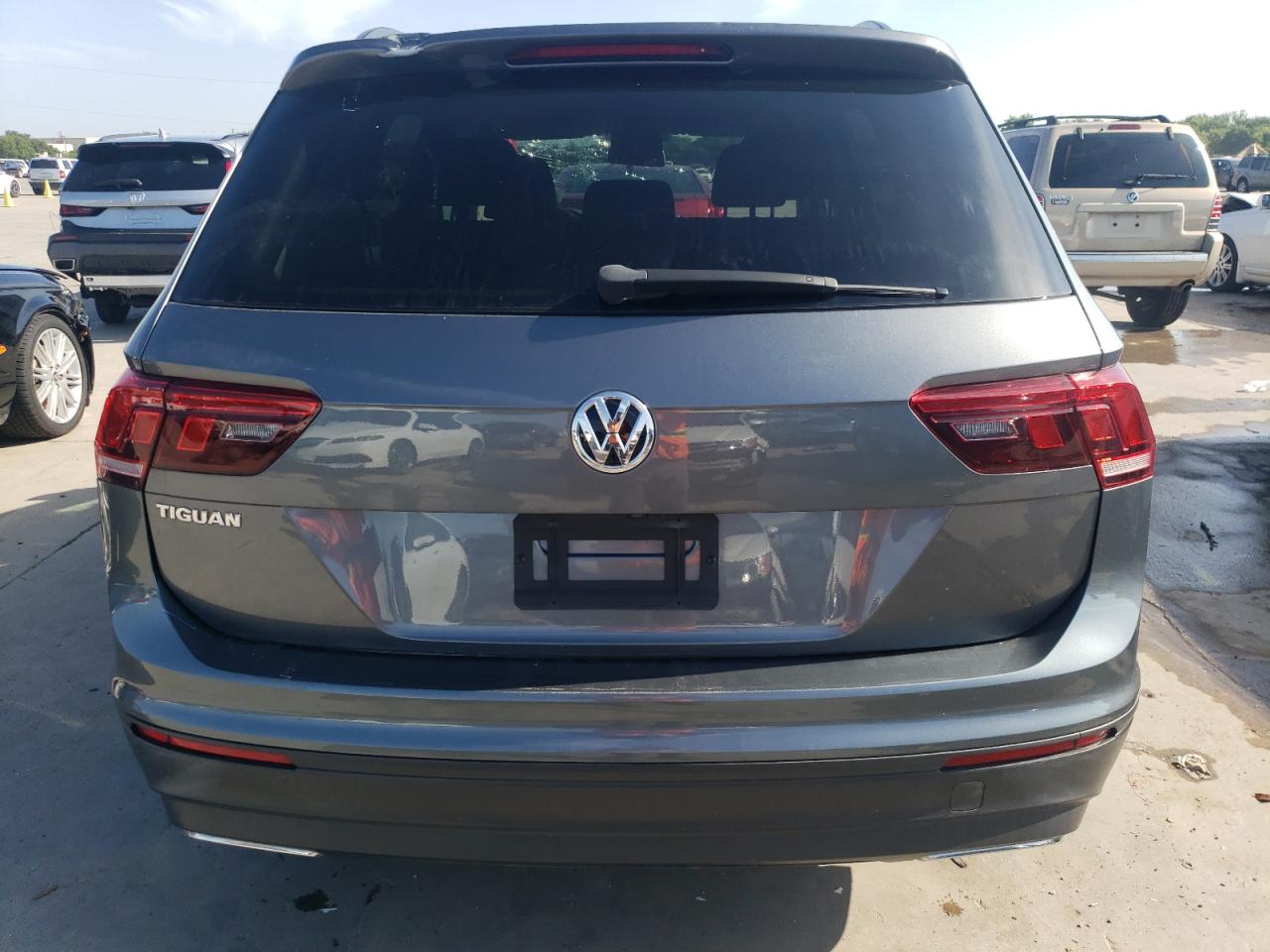 2019 Volkswagen Tiguan S VIN: 3VV1B7AX4KM182080 Lot: 59820034