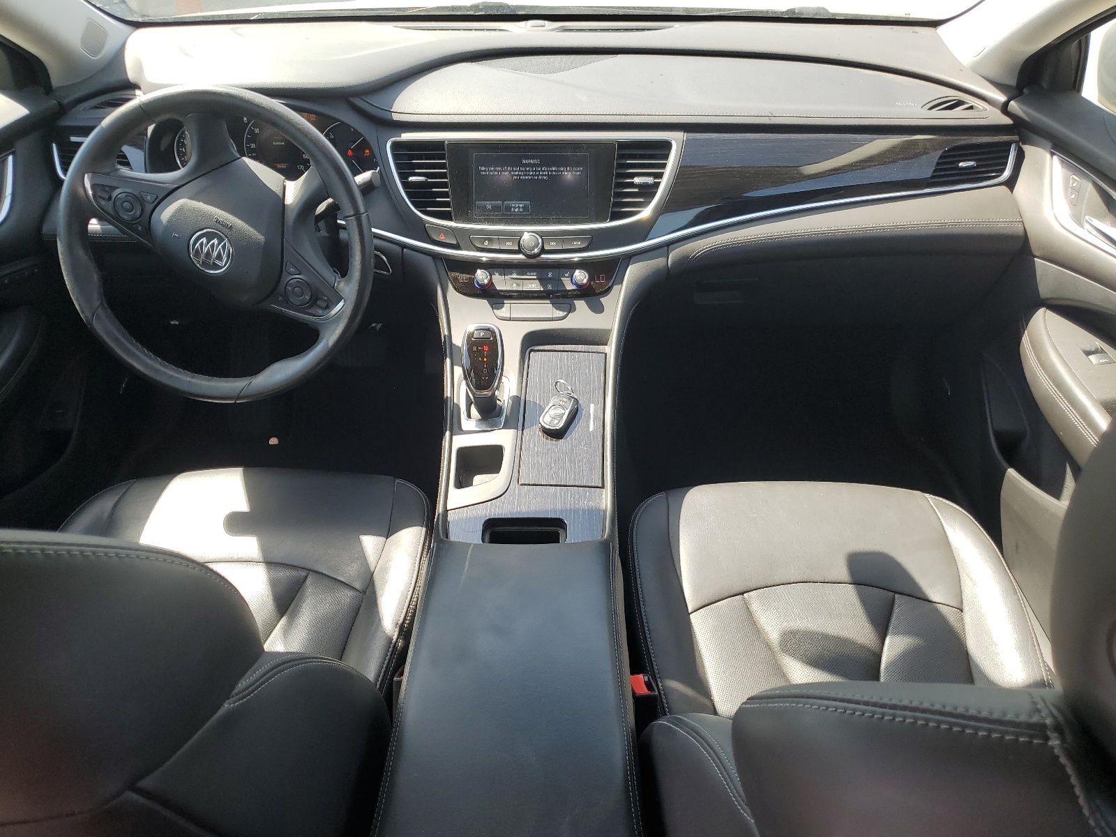 1G4ZP5SS8HU145379 2017 Buick Lacrosse Essence