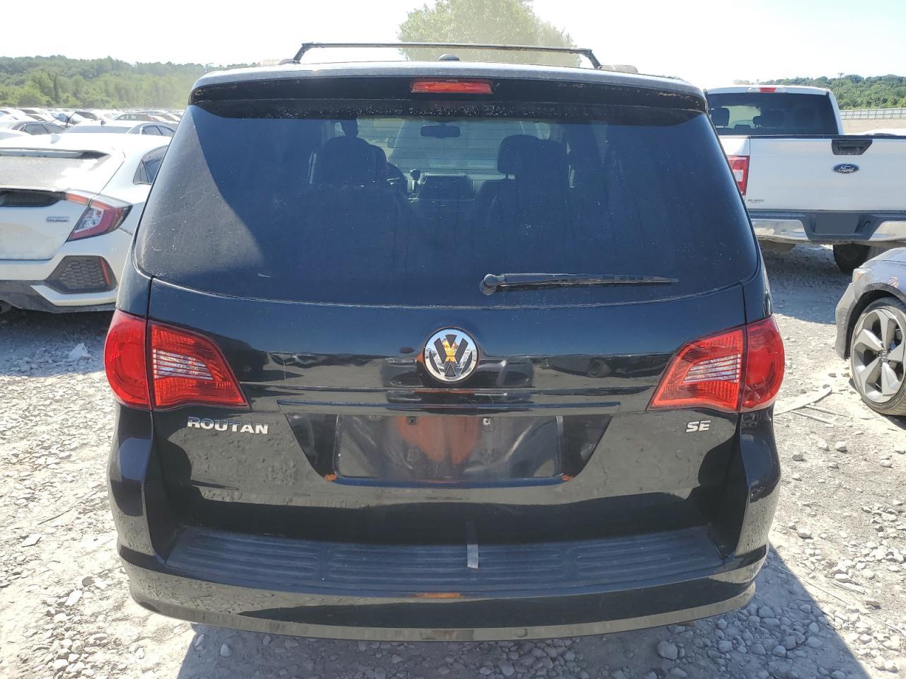 2C4RVABGXCR391953 2012 Volkswagen Routan Se