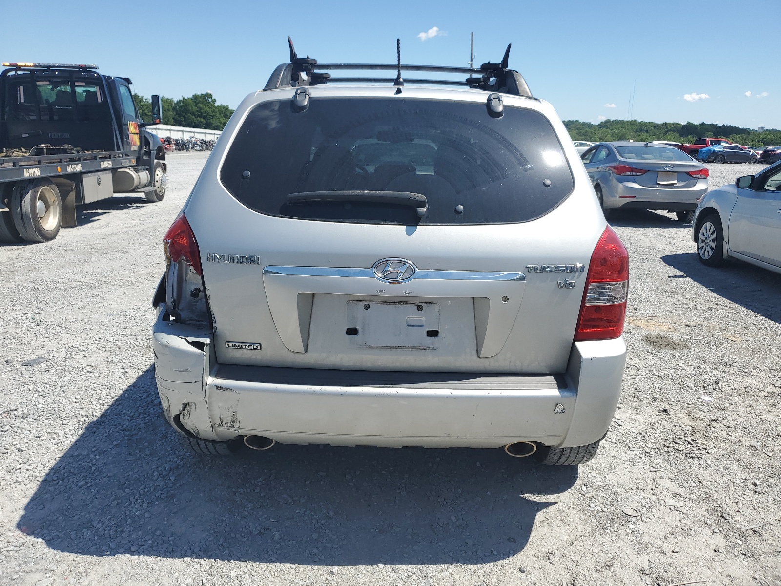 KM8JN12D98U855372 2008 Hyundai Tucson Se