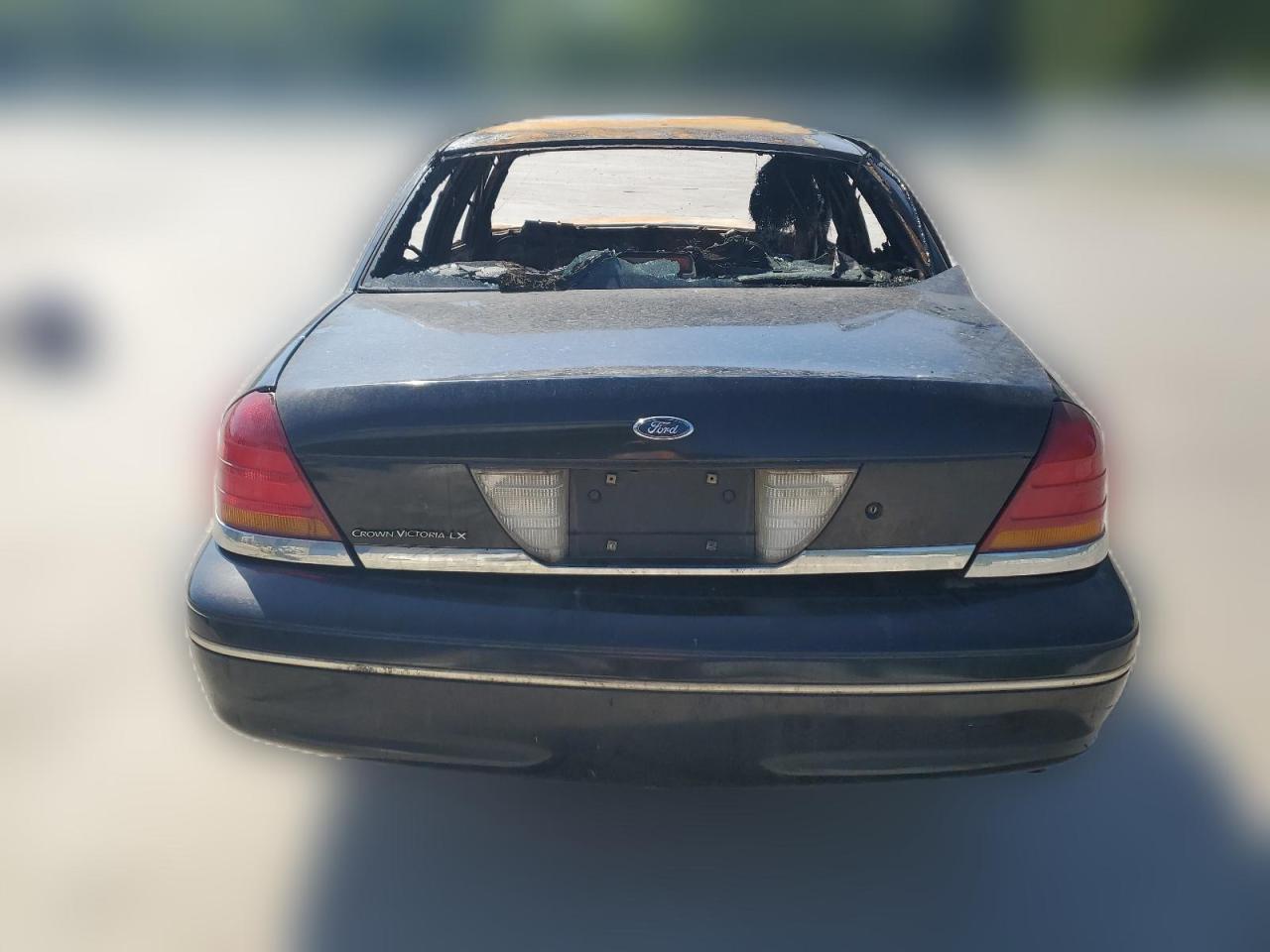 1998 Ford Crown Victoria Lx VIN: 2FAFP74W0WX117445 Lot: 53814154