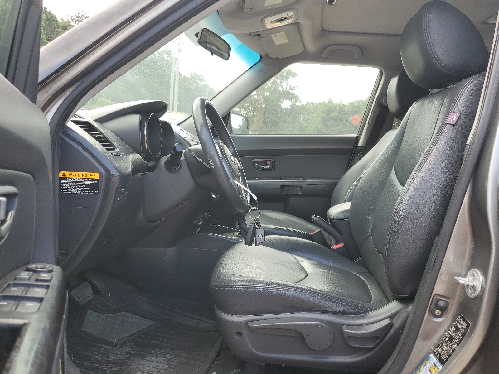 KNDJT2A23B7273435 2011 Kia Soul +