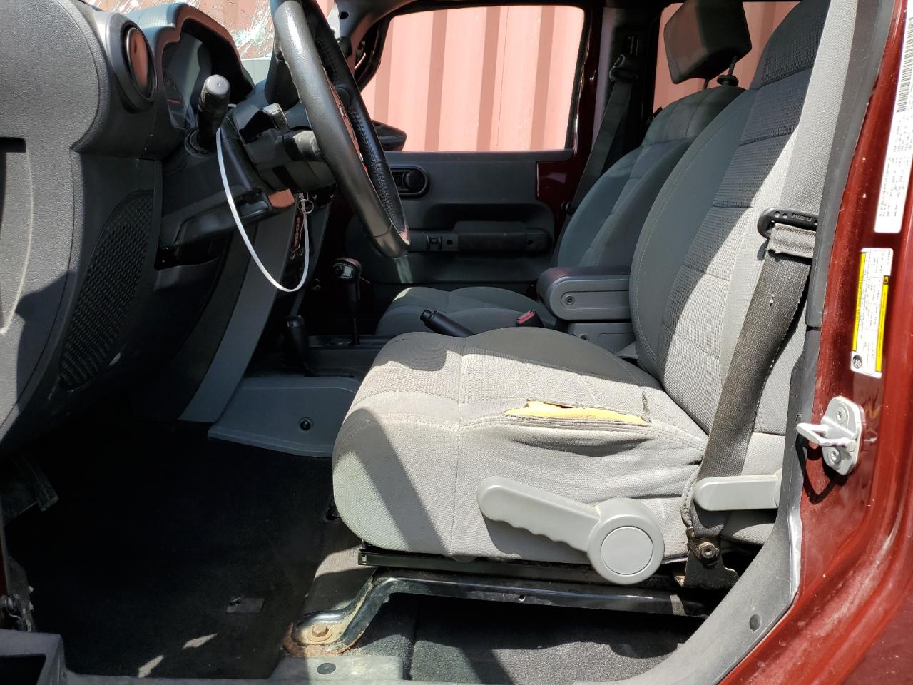 2007 Jeep Wrangler Sahara VIN: 1J8GA59147L141983 Lot: 56860054