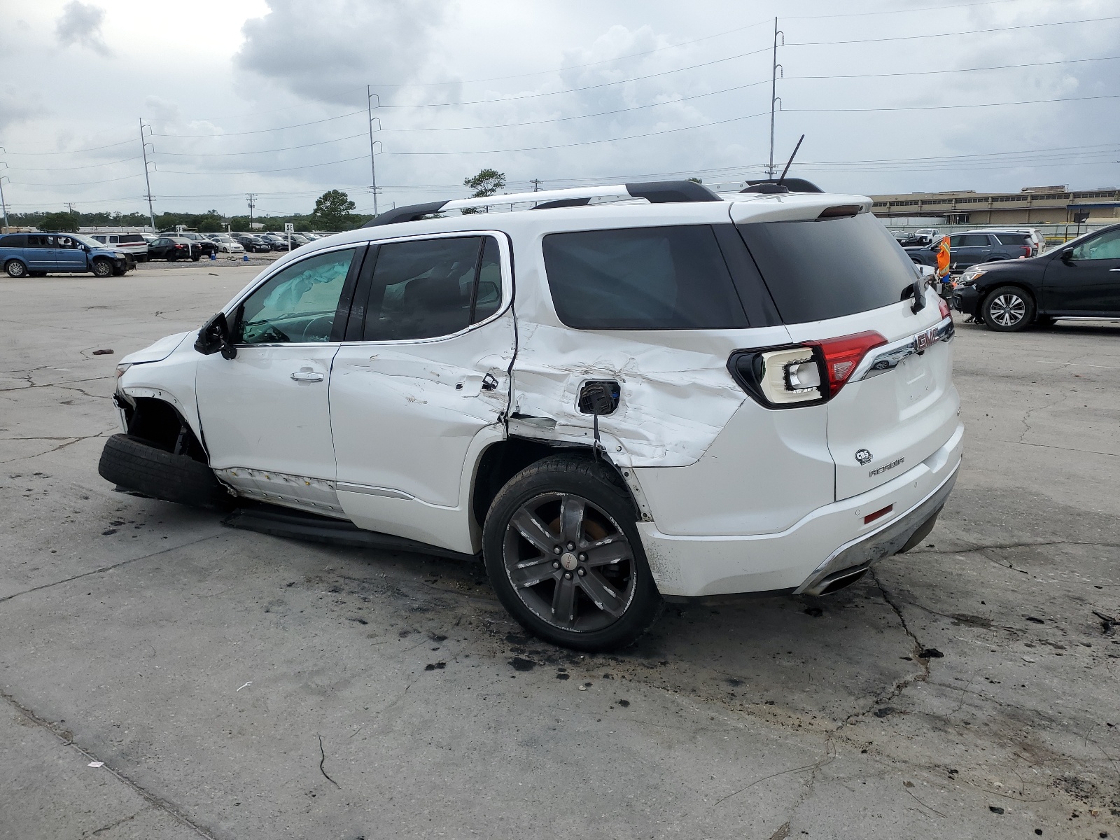 2017 GMC Acadia Denali vin: 1GKKNXLS1HZ321136